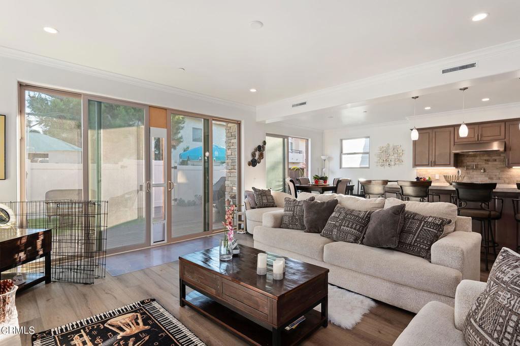 Oxnard, California, 93035, United States, 4 Bedrooms Bedrooms, ,5 BathroomsBathrooms,Residential,Active,1869114