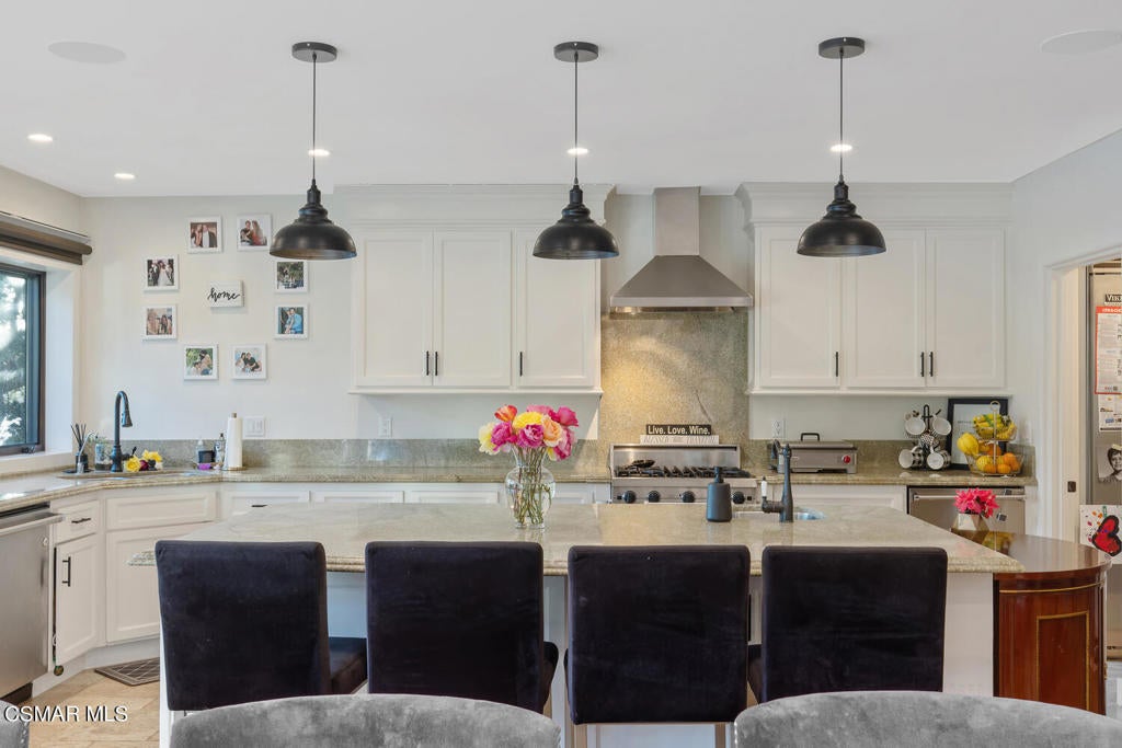Lake Sherwood, California, 91361, United States, ,4 BathroomsBathrooms,Residential,Active,1820410