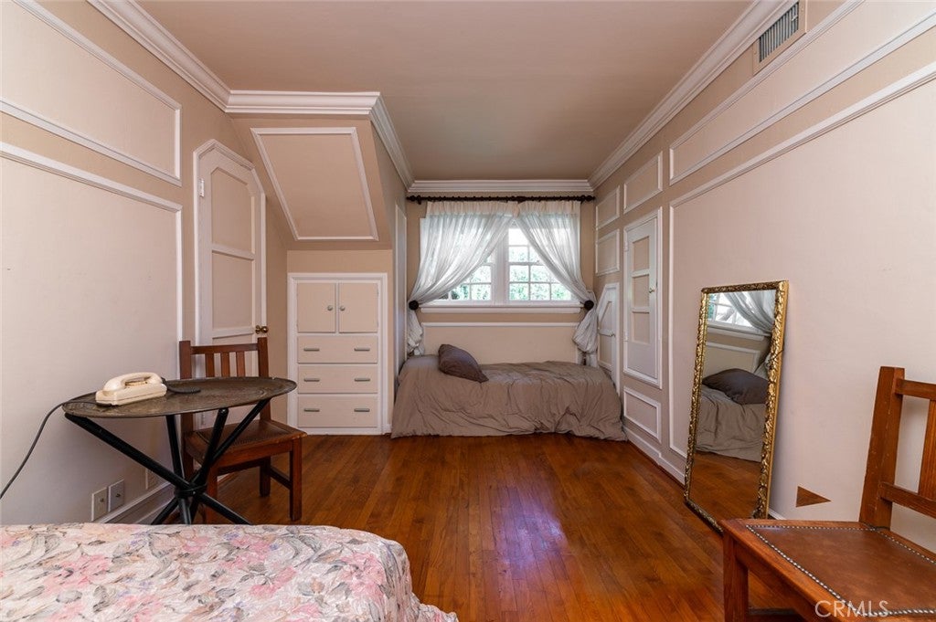 Glendale, California, 91207, United States, 4 Bedrooms Bedrooms, ,4 BathroomsBathrooms,Residential,Active,1945087