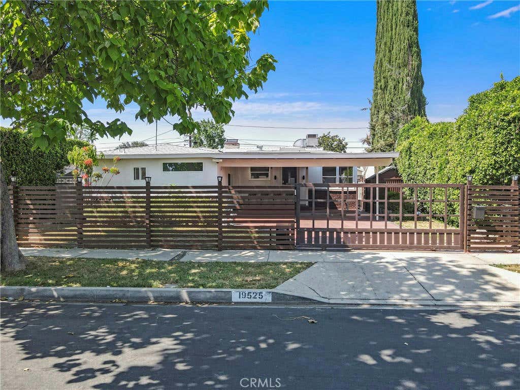 19525 SCHOOLCRAFT ST, RESEDA, CA 91335, photo 1 of 42