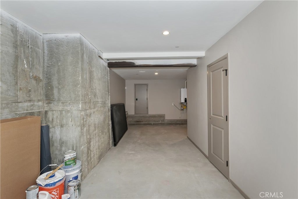 Lake Arrowhead, California, 92352, United States, 3 Bedrooms Bedrooms, ,3 BathroomsBathrooms,Residential,Active,1972160