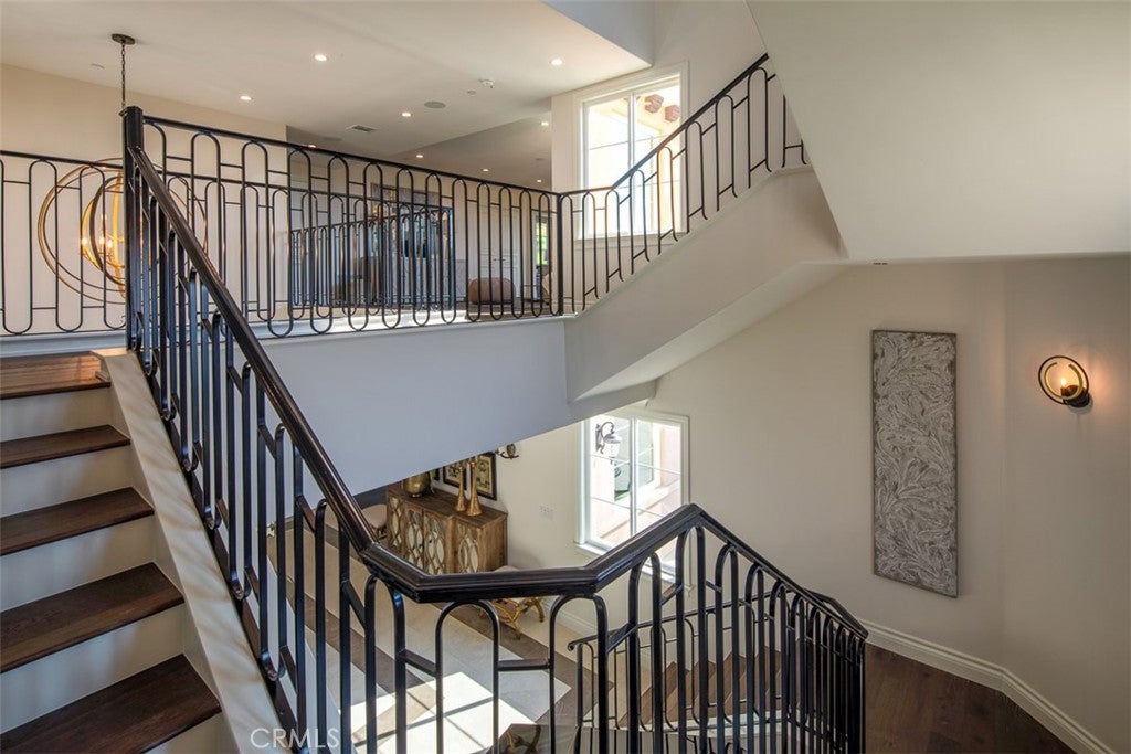 Diamond Bar, California, 91765, United States, 6 Bedrooms Bedrooms, ,7 BathroomsBathrooms,Residential,Active,1898223
