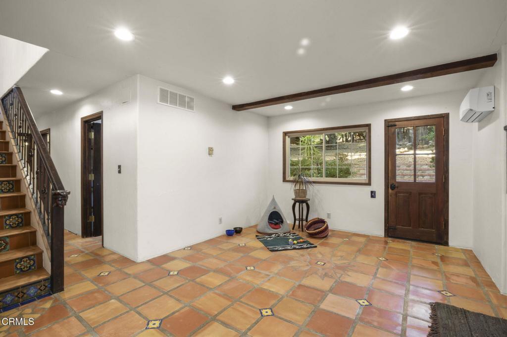 Ojai, California, 93023, United States, ,3 BathroomsBathrooms,Residential,Active,1769520