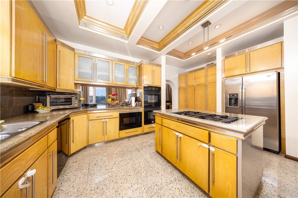 Diamond Bar, California, 91765, United States, 5 Bedrooms Bedrooms, ,5 BathroomsBathrooms,Residential,Active,1967293