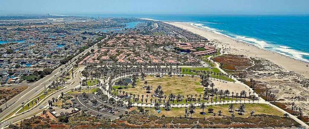 Oxnard, California, 93035, United States, 5 Bedrooms Bedrooms, ,4 BathroomsBathrooms,Residential,Active,1899886