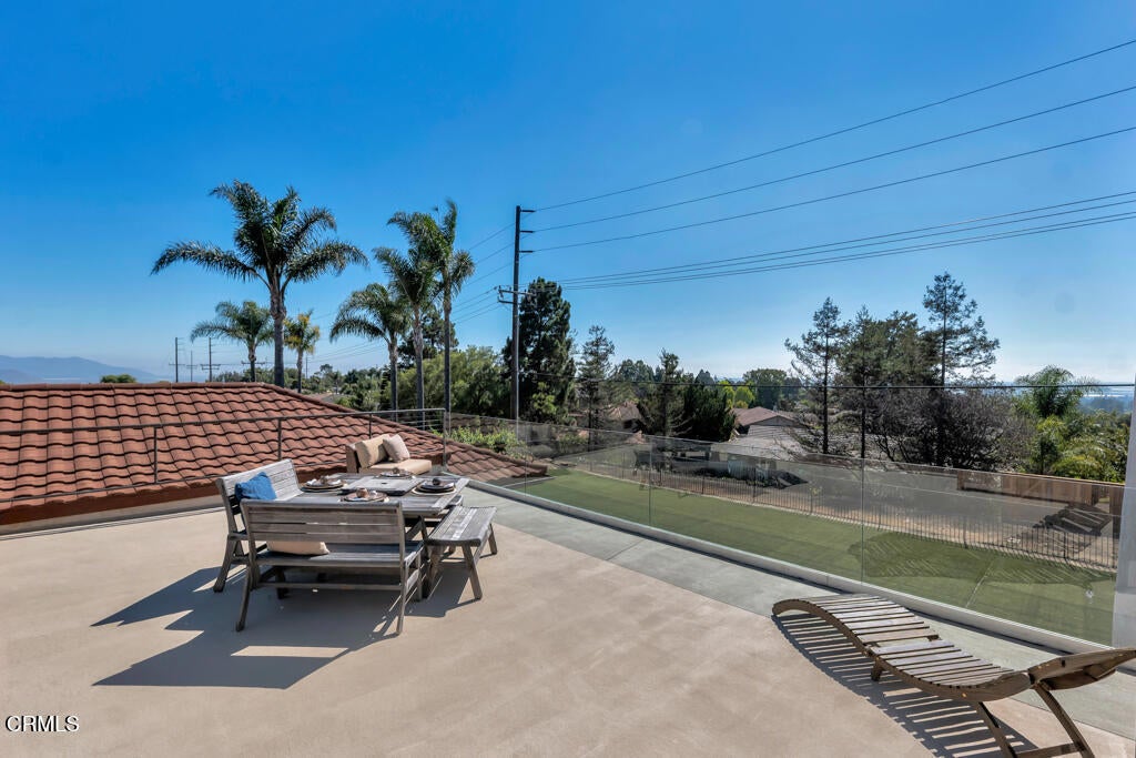 Camarillo, California, 93010, United States, 5 Bedrooms Bedrooms, ,5 BathroomsBathrooms,Residential,Active,1905055