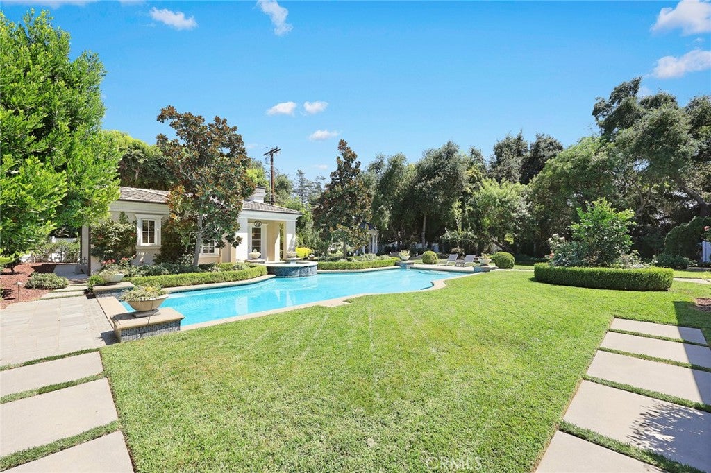 Arcadia, California, 91006, United States, 6 Bedrooms Bedrooms, ,8 BathroomsBathrooms,Residential,Active,1933891