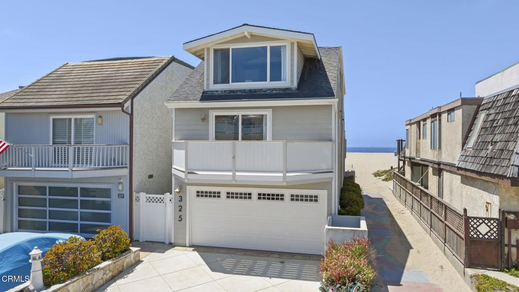 Oxnard, California, 93035, United States, 5 Bedrooms Bedrooms, ,3 BathroomsBathrooms,Residential,Active,1933720