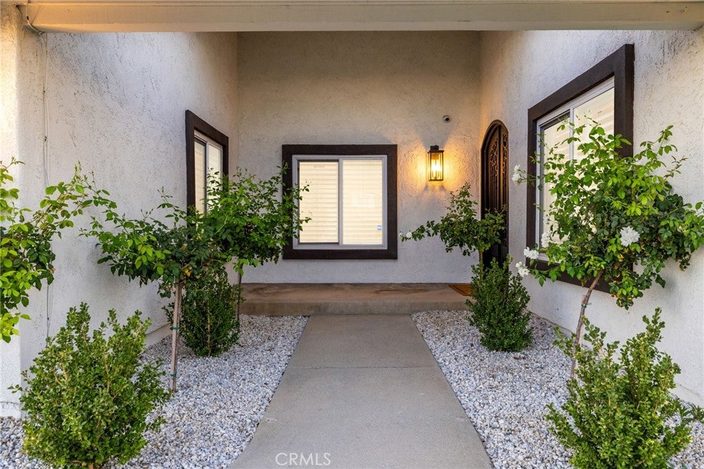 La Verne, California, 91750, United States, 4 Bedrooms Bedrooms, ,2 BathroomsBathrooms,Residential,Active,1944065