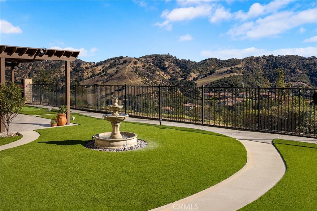 Chino Hills, California, 91709, United States, 5 Bedrooms Bedrooms, ,6 BathroomsBathrooms,Residential,Active,1986885