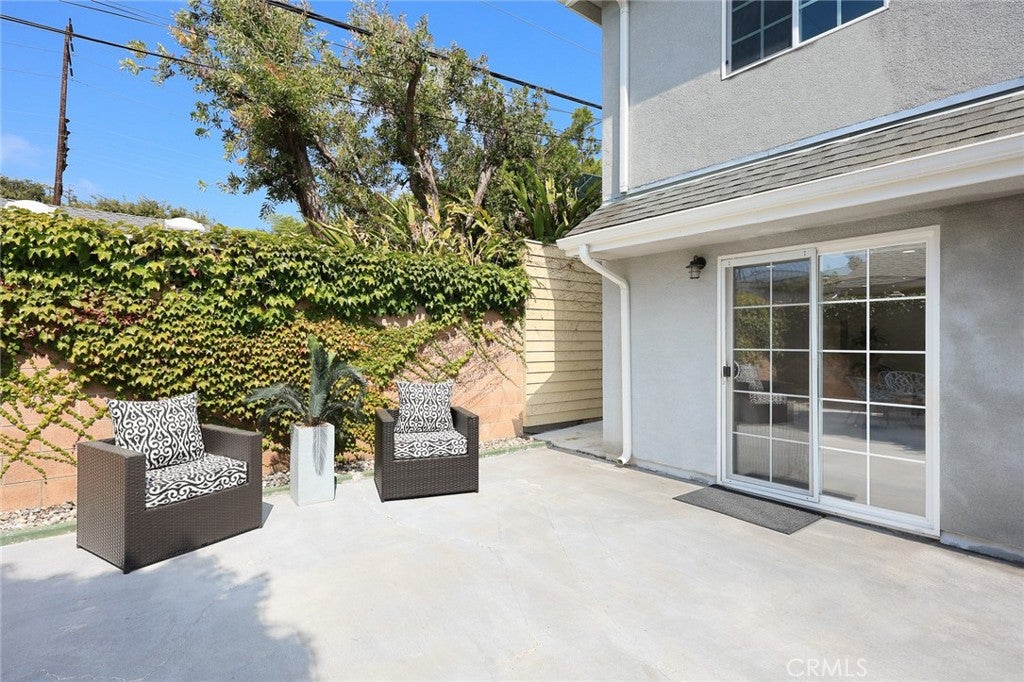 Los Angeles, California, 90034, United States, 5 Bedrooms Bedrooms, ,5 BathroomsBathrooms,Residential,Active,1899242