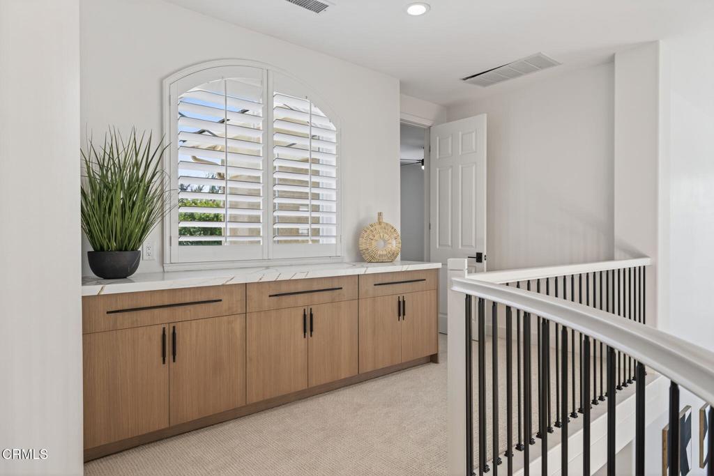 Camarillo, California, 93010, United States, 5 Bedrooms Bedrooms, ,5 BathroomsBathrooms,Residential,Active,1914809