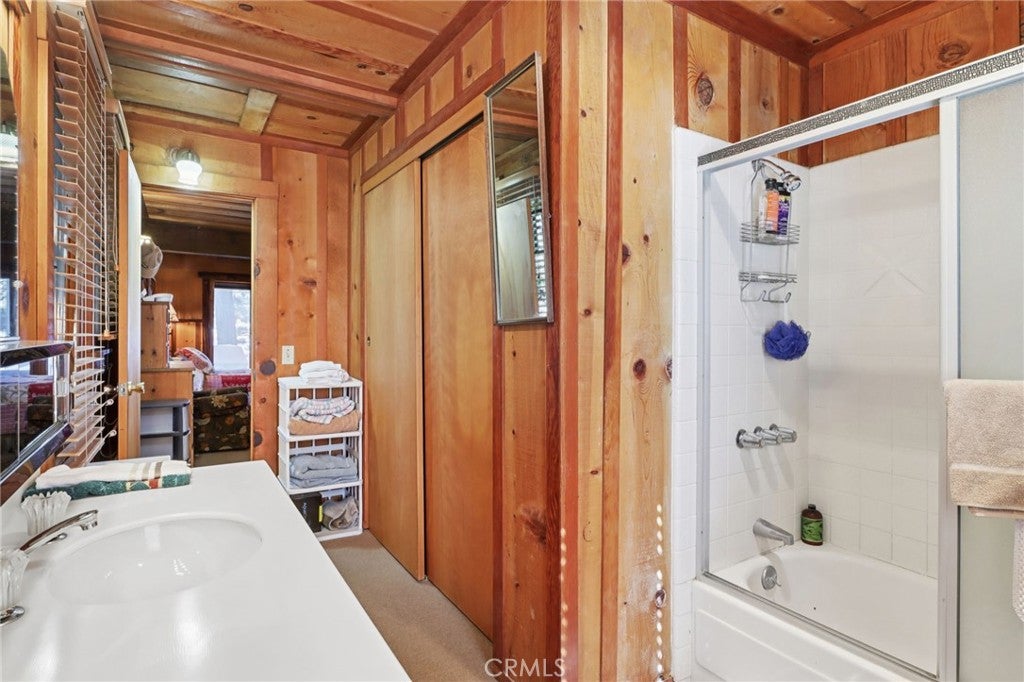 Big Bear Lake, California, 92315, United States, 4 Bedrooms Bedrooms, ,4 BathroomsBathrooms,Residential,Active,1988472