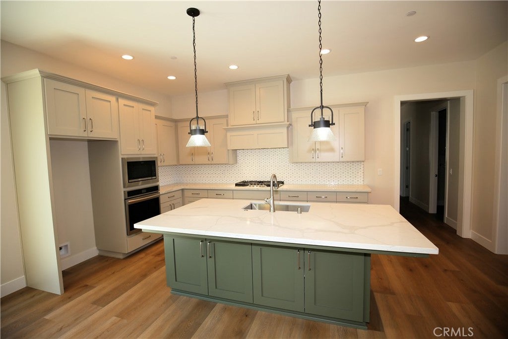 Paso Robles, California, 93446, United States, 4 Bedrooms Bedrooms, ,4 BathroomsBathrooms,Residential,Active,1808249