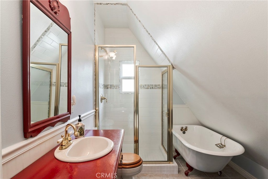 Lake Arrowhead, California, 92352, United States, 4 Bedrooms Bedrooms, ,4 BathroomsBathrooms,Residential,Active,2007295