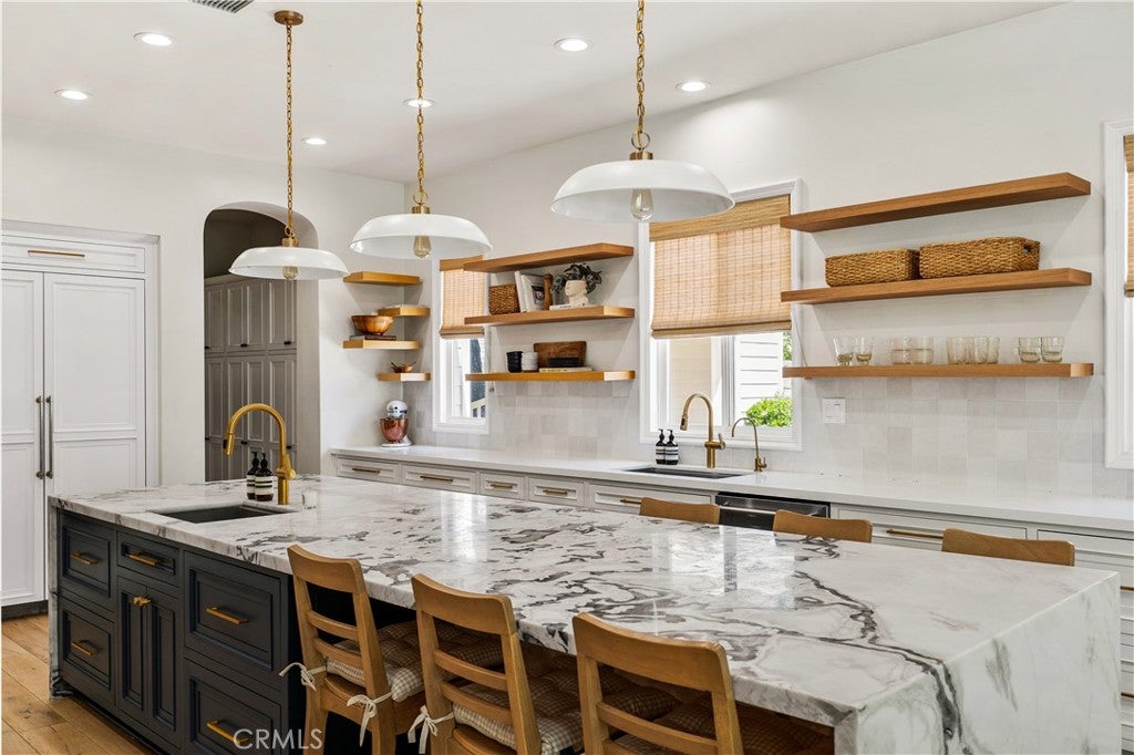 Canyon Country, California, 91387, United States, 4 Bedrooms Bedrooms, ,5 BathroomsBathrooms,Residential,Active,1953690