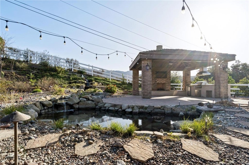Canyon Country, California, 91387, United States, 3 Bedrooms Bedrooms, ,4 BathroomsBathrooms,Residential,Active,2015235