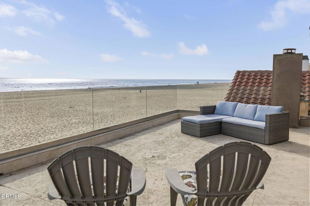 Oxnard, California, 93035, United States, 4 Bedrooms Bedrooms, ,3 BathroomsBathrooms,Residential,Active,1880193