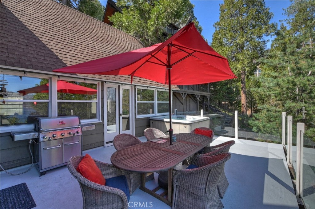 Lake Arrowhead, California, 92352, United States, 4 Bedrooms Bedrooms, ,3 BathroomsBathrooms,Residential,Active,1786792