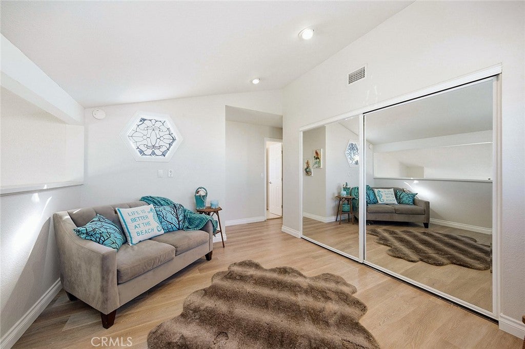 Seal Beach, California, 90740, United States, 4 Bedrooms Bedrooms, ,3 BathroomsBathrooms,Residential,Active,2010555