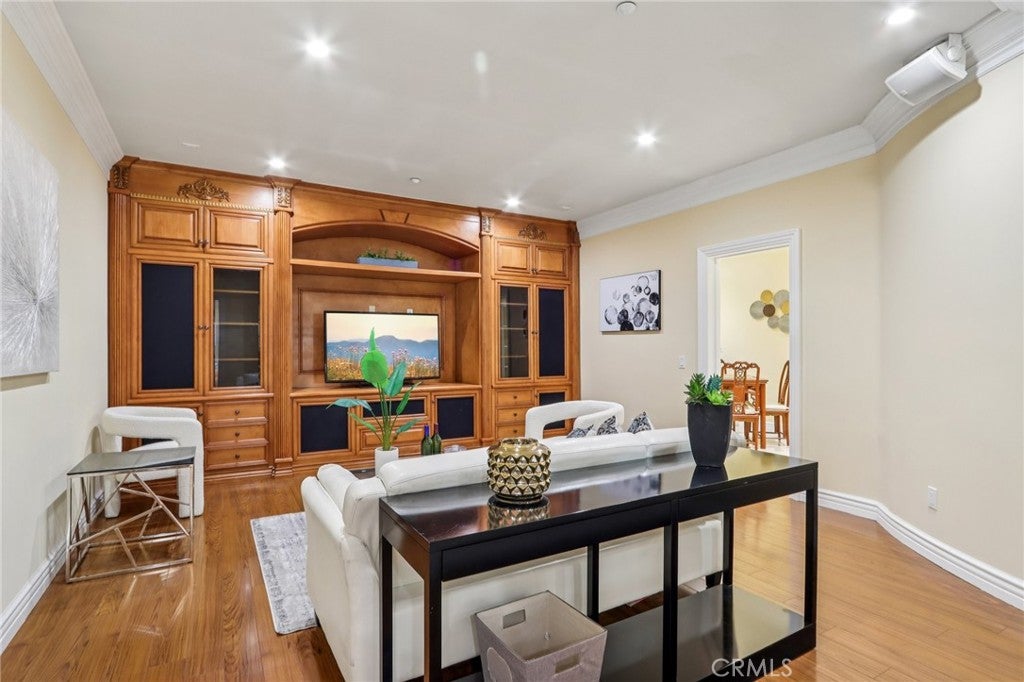 Arcadia, California, 91007, United States, 6 Bedrooms Bedrooms, ,7 BathroomsBathrooms,Residential,Active,2001357