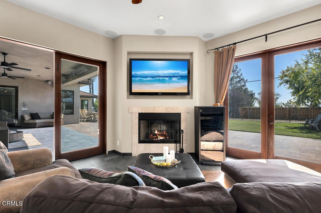 Camarillo, California, 93010, United States, 5 Bedrooms Bedrooms, ,5 BathroomsBathrooms,Residential,Active,1905055
