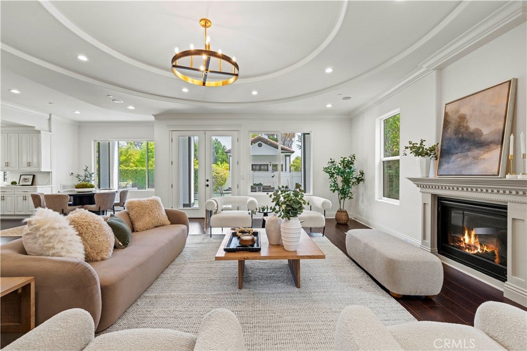 Encino, California, 91436, United States, 7 Bedrooms Bedrooms, ,7 BathroomsBathrooms,Residential,Active,1922652