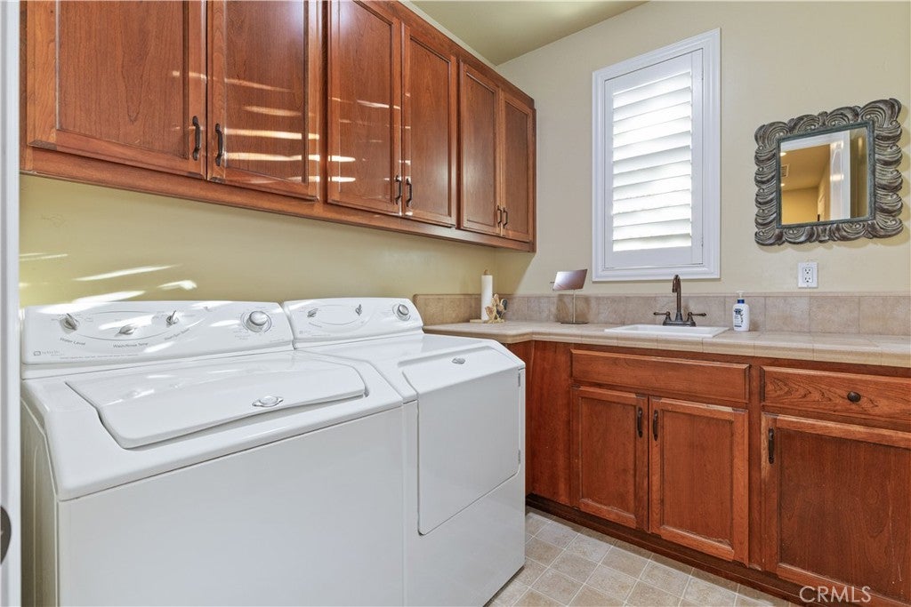 Paso Robles, California, 93446, United States, 4 Bedrooms Bedrooms, ,3 BathroomsBathrooms,Residential,Active,2006788