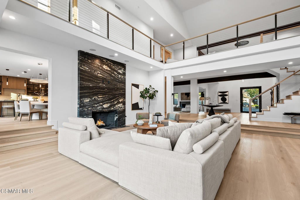 Westlake Village, California, 91362, United States, 5 Bedrooms Bedrooms, ,7 BathroomsBathrooms,Residential,Active,1985560