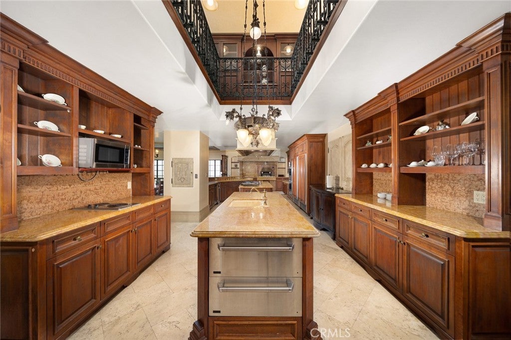 Rancho Palos Verdes, California, 90275, United States, 5 Bedrooms Bedrooms, ,9 BathroomsBathrooms,Residential,Active,1904146
