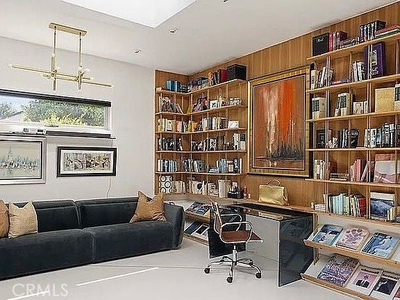 Pasadena, California, 91105, United States, 3 Bedrooms Bedrooms, ,3 BathroomsBathrooms,Residential,Active,2027742