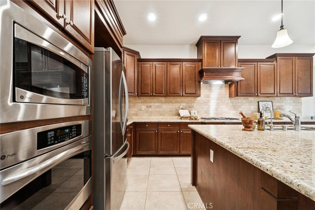 Canyon Country, California, 91387, United States, 3 Bedrooms Bedrooms, ,4 BathroomsBathrooms,Residential,Active,2015235