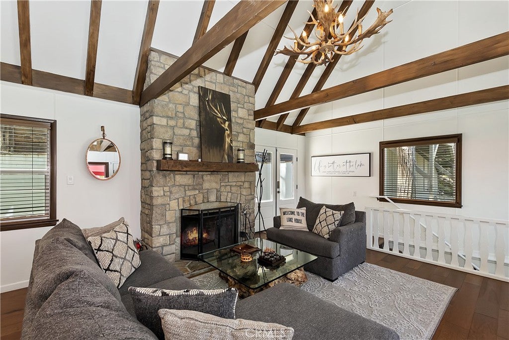 Lake Arrowhead, California, 92352, United States, 4 Bedrooms Bedrooms, ,3 BathroomsBathrooms,Residential,Active,1786792