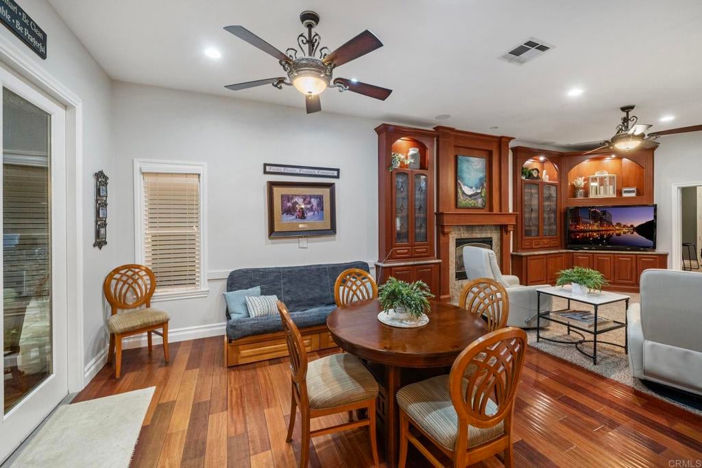 Escondido, California, 92025, United States, 5 Bedrooms Bedrooms, ,4 BathroomsBathrooms,Residential,Active,1969680