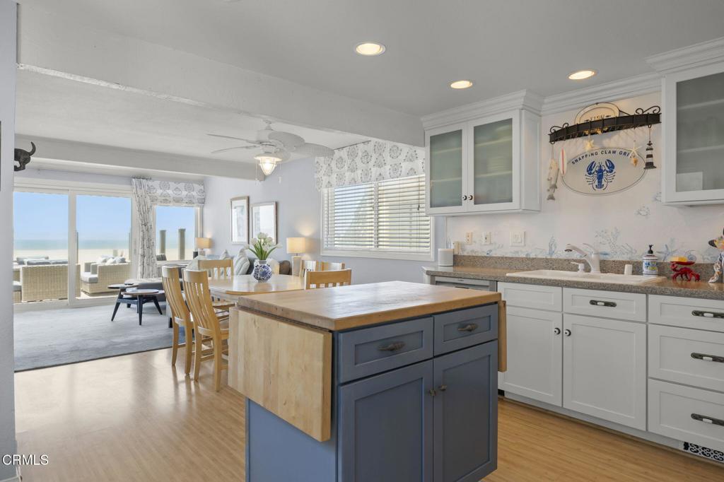 Oxnard, California, 93035, United States, 5 Bedrooms Bedrooms, ,3 BathroomsBathrooms,Residential,Active,1933720