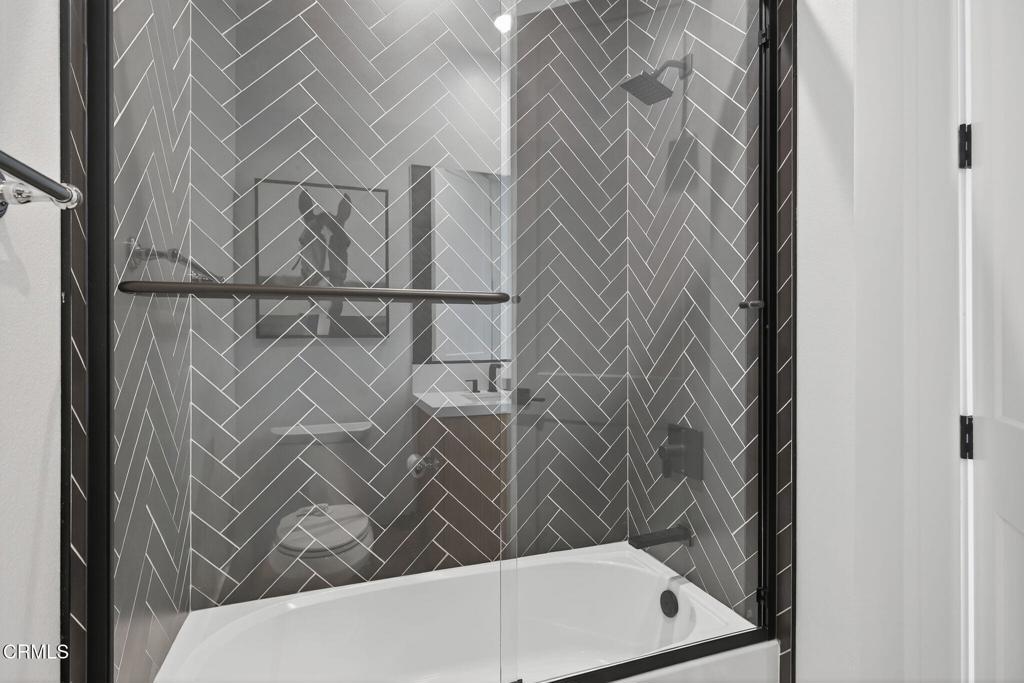 Porter Ranch, California, 91326, United States, 5 Bedrooms Bedrooms, ,6 BathroomsBathrooms,Residential,Active,1965808