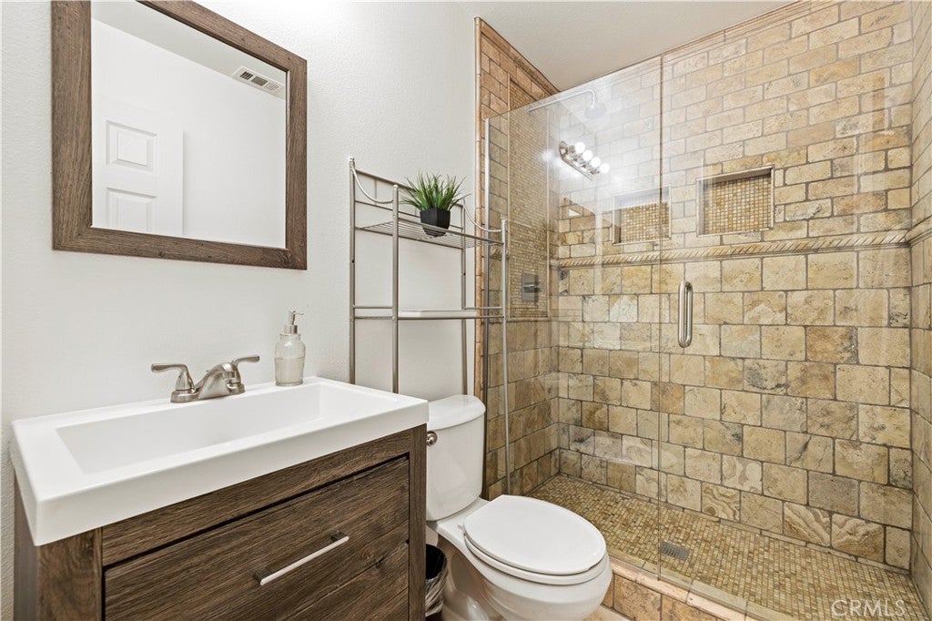 Castaic, California, 91384, United States, ,5 BathroomsBathrooms,Residential,Active,1798186