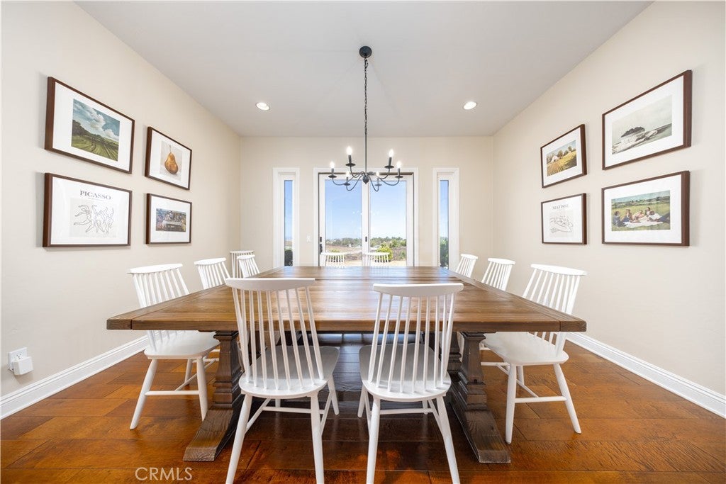 Temecula, California, 92592, United States, 5 Bedrooms Bedrooms, ,4 BathroomsBathrooms,Residential,Active,1970960