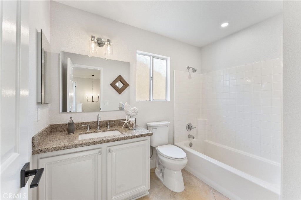 Rancho Santa Margarita, California, 92688, United States, 6 Bedrooms Bedrooms, ,3 BathroomsBathrooms,Residential,Active,2010204