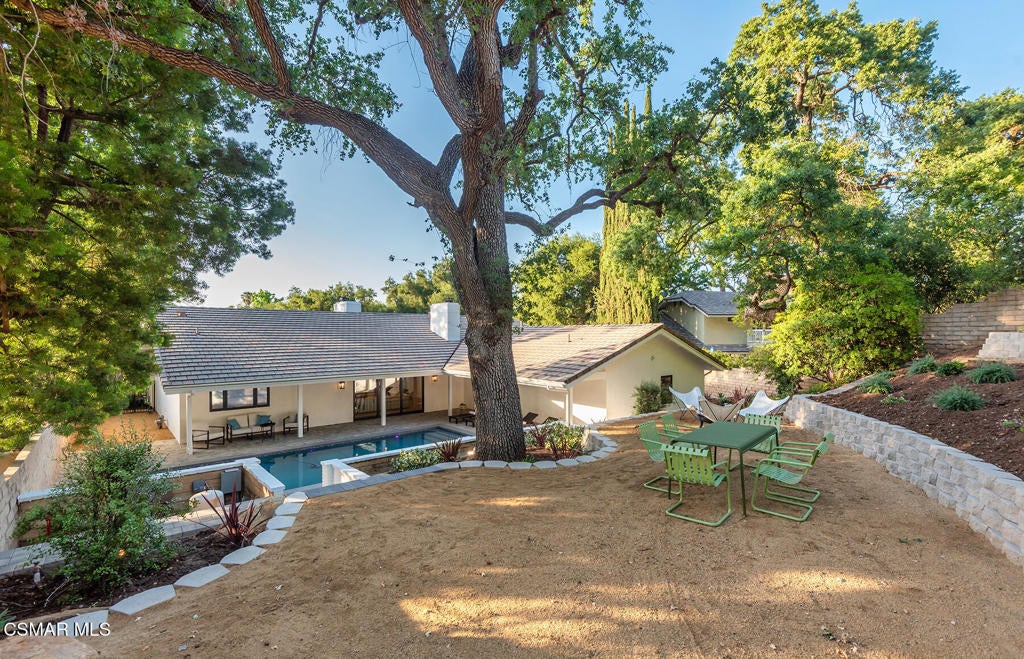 Westlake Village, California, 91361, United States, 4 Bedrooms Bedrooms, ,4 BathroomsBathrooms,Residential,Active,1867926