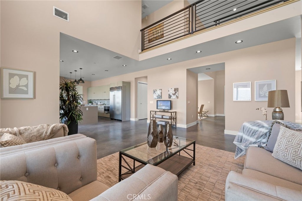 Chino Hills, California, 91709, United States, 5 Bedrooms Bedrooms, ,5 BathroomsBathrooms,Residential,Active,2030088