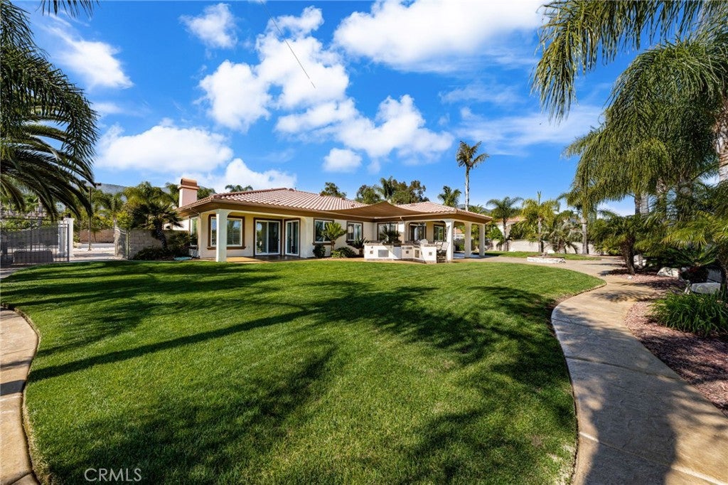 Corona, California, 92881, United States, 4 Bedrooms Bedrooms, ,5 BathroomsBathrooms,Residential,Active,1810439