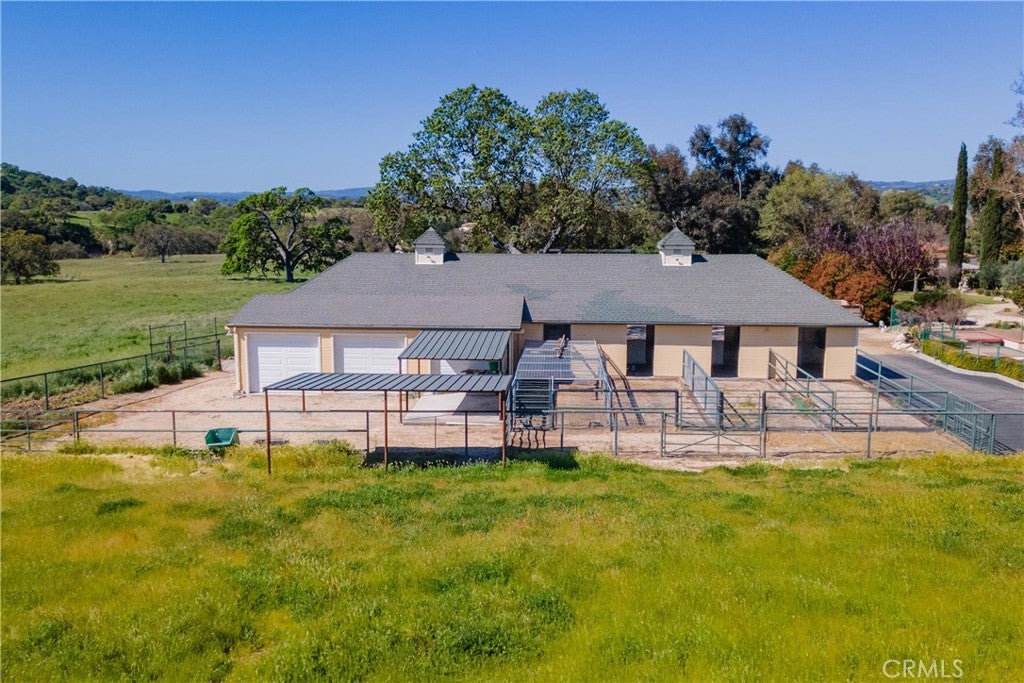 Paso Robles, California, 93446, United States, 4 Bedrooms Bedrooms, ,5 BathroomsBathrooms,Residential,Active,2016421