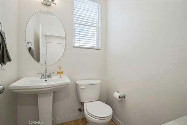 12752 N WATT LN UNIT B, SYLMAR, CA 91342, photo 4 of 49