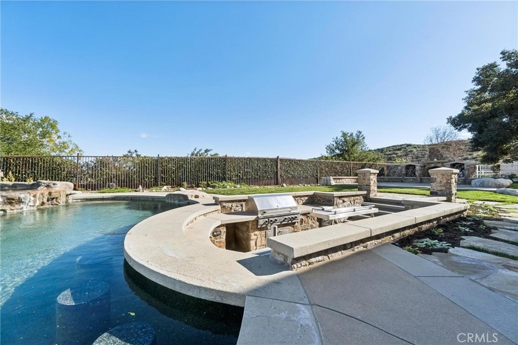 Castaic, California, 91384, United States, 6 Bedrooms Bedrooms, ,6 BathroomsBathrooms,Residential,Active,2009152