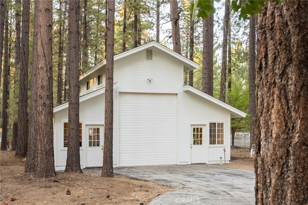 Big Bear Lake, California, 92315, United States, 4 Bedrooms Bedrooms, ,4 BathroomsBathrooms,Residential,Active,1914598