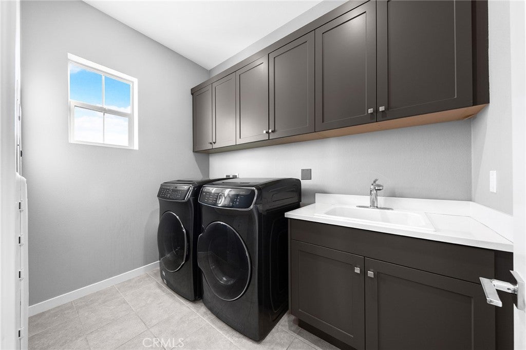 Irvine, California, 92618, United States, 3 Bedrooms Bedrooms, ,3 BathroomsBathrooms,Residential,Active,2006869