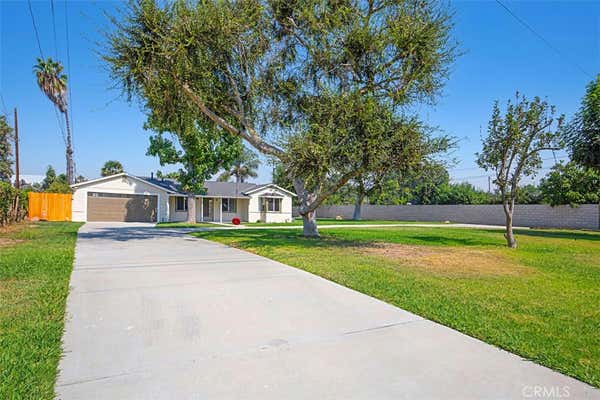 8905 NOGAL AVE, WHITTIER, CA 90606, photo 4 of 37