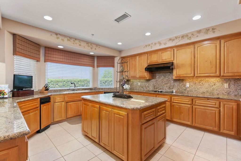 Bonsall, California, 92003, United States, 4 Bedrooms Bedrooms, ,4 BathroomsBathrooms,Residential,Active,1892629