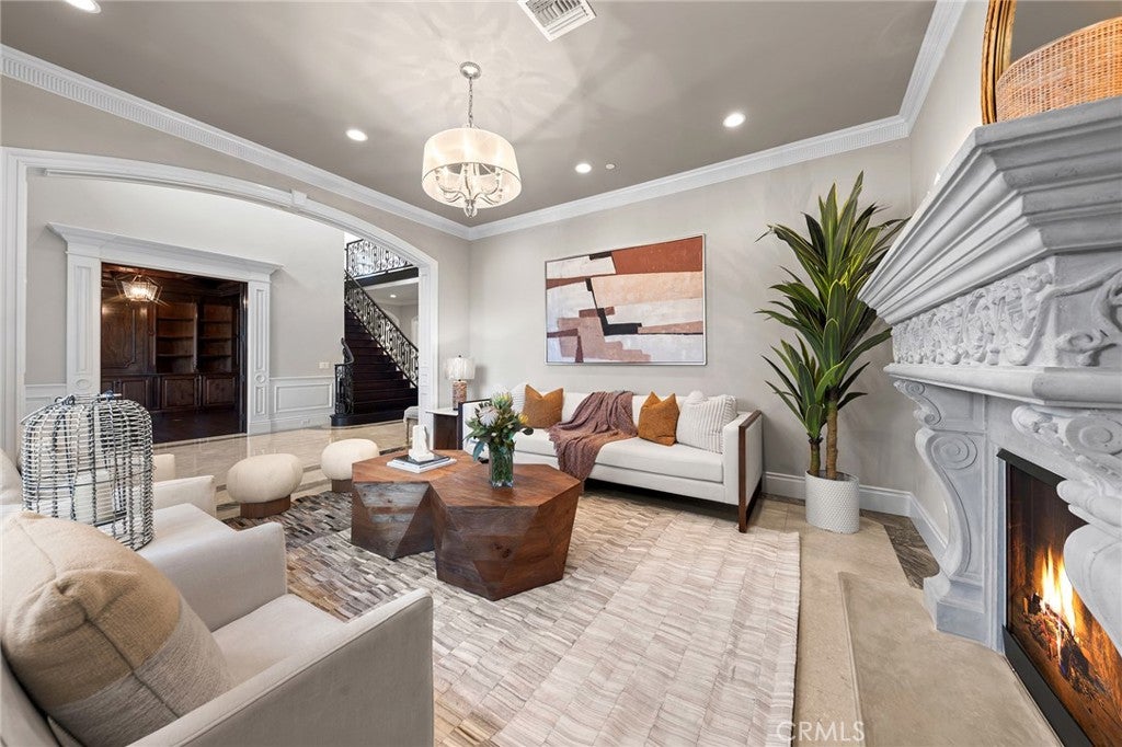 Arcadia, California, 91006, United States, 4 Bedrooms Bedrooms, ,5 BathroomsBathrooms,Residential,Active,2014620